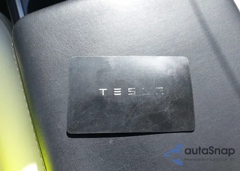 2021 Tesla Model 3 Standard Range Plus Rear-Wheel Drive from USA, damaged, VIN 5YJ3E1EA4MF032060